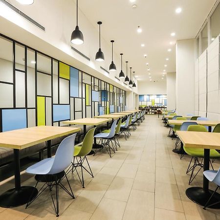 โฮเต็ล ซิตราดรีม ไซร์บอน Hotel จิเรบอน ภายนอก รูปภาพ
