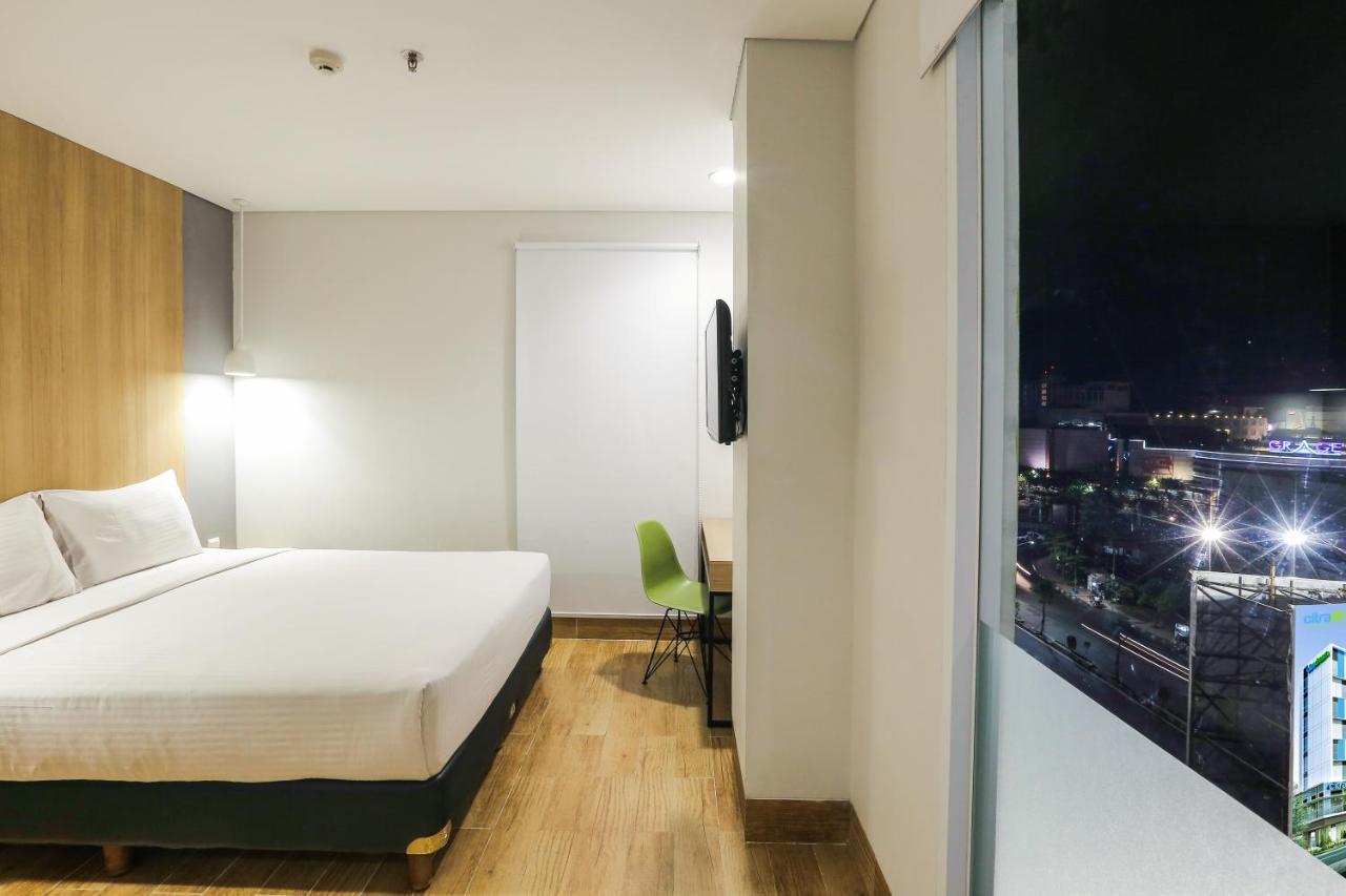 โฮเต็ล ซิตราดรีม ไซร์บอน Hotel จิเรบอน ภายนอก รูปภาพ