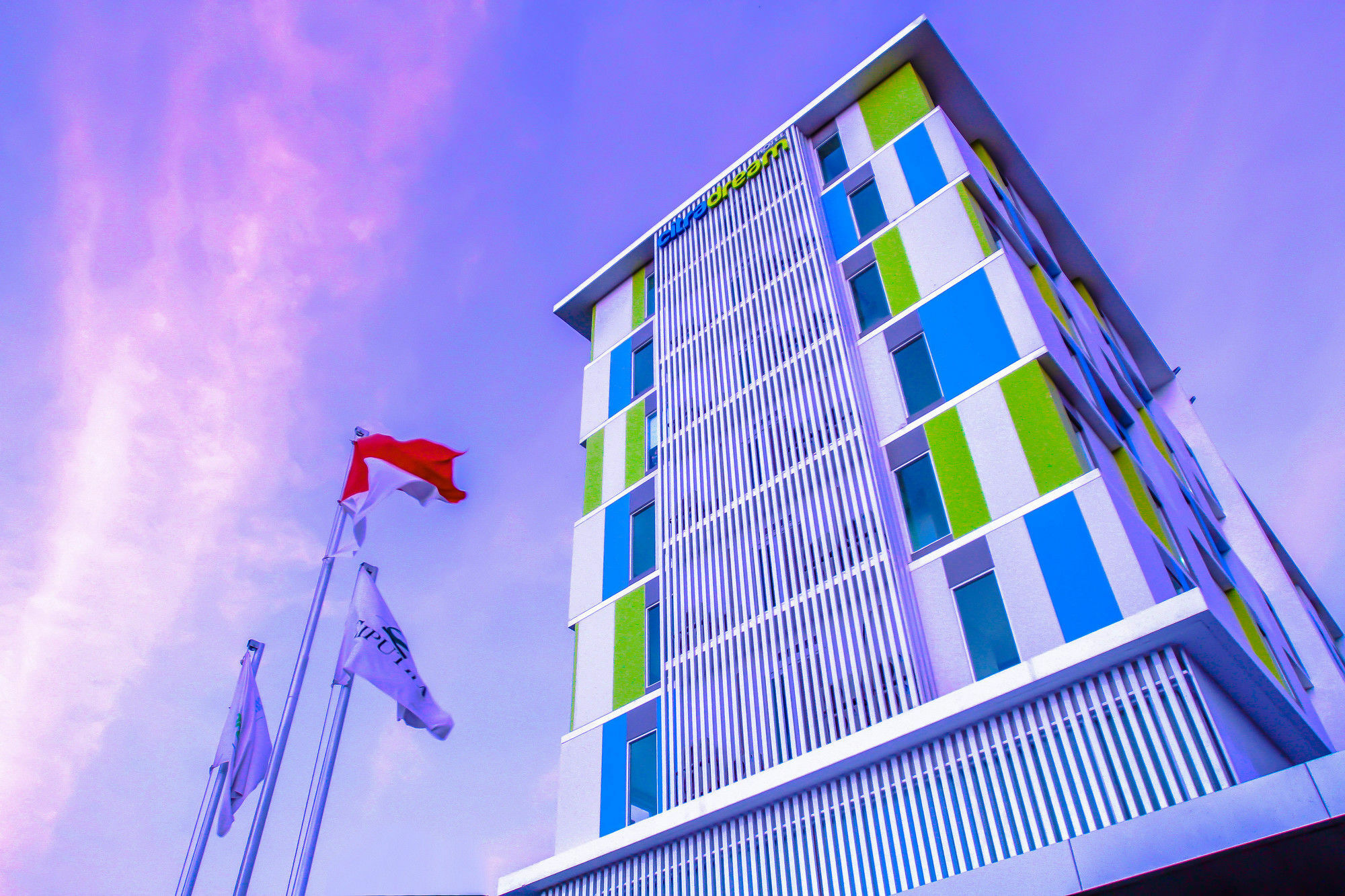 โฮเต็ล ซิตราดรีม ไซร์บอน Hotel จิเรบอน ภายนอก รูปภาพ